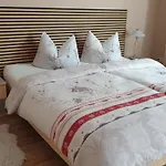 Sonnenschein Familie Hamdorf Apartman